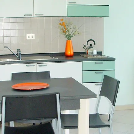 Appartamento In A On Lake Maggiore Near The Beach *